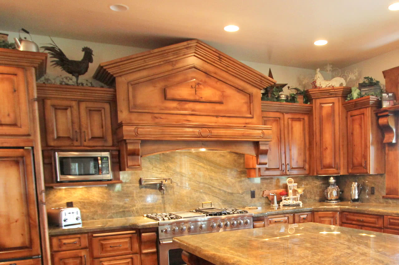 Custom stove hoods create an amazing focal point in your kitchen ...
